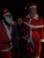 /album/galeria-de-fotos/natal-destribuimos-cestas-basicas-de-alimentos-1-jpg/